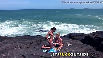 Outdoor Sex With Babes: A Thrilling Experience