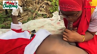 Nigerian Farm Couple'S Christmas Love-Making. Subscribe For More Red Content.