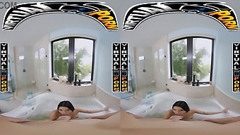 Kiana Kumani'S Immersive Bath Experience In Virtual Reality