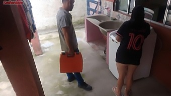 Married Woman Engages In Sexual Act With Washing Machine Technician Outside While Her Spouse Is Absent