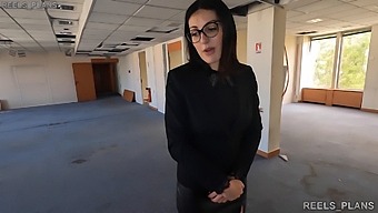Real Estate Agent Engages In Threesome With Fake Clients During Boyfriend'S Visit